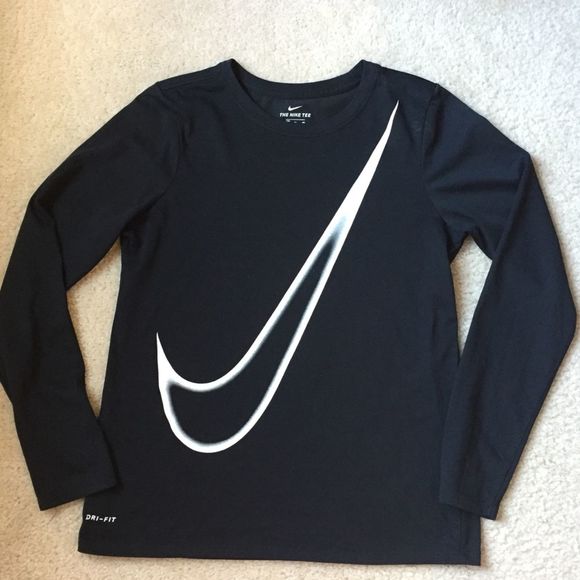 the nike tee athletic cut dri fit long sleeve